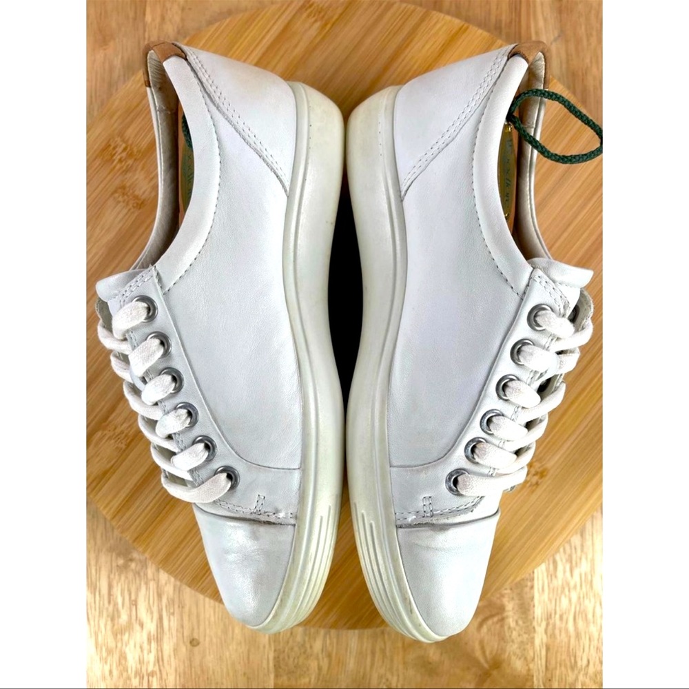 Ecco Womens Soft 7 White Leather Low Top Casual
Sneakers 43000301007